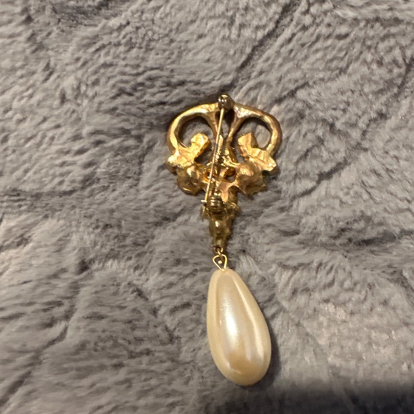 Beautiful brooch - Picture 4 of 4